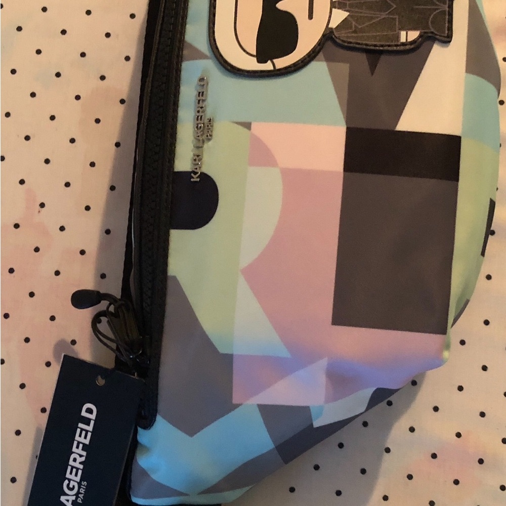 Karl Lagerfeld Geometric Print Pouch! BRAND NEW BEAUTIFUL!! MUST HAVE!!!